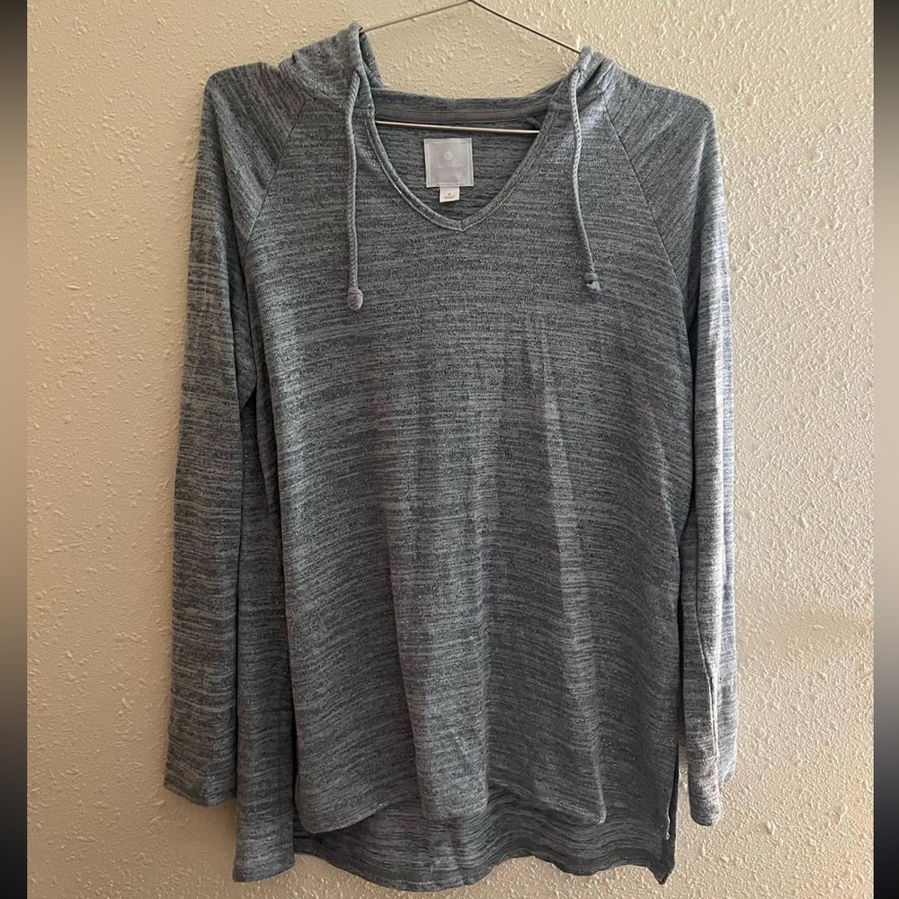 Small Long-sleeve Tee With hood